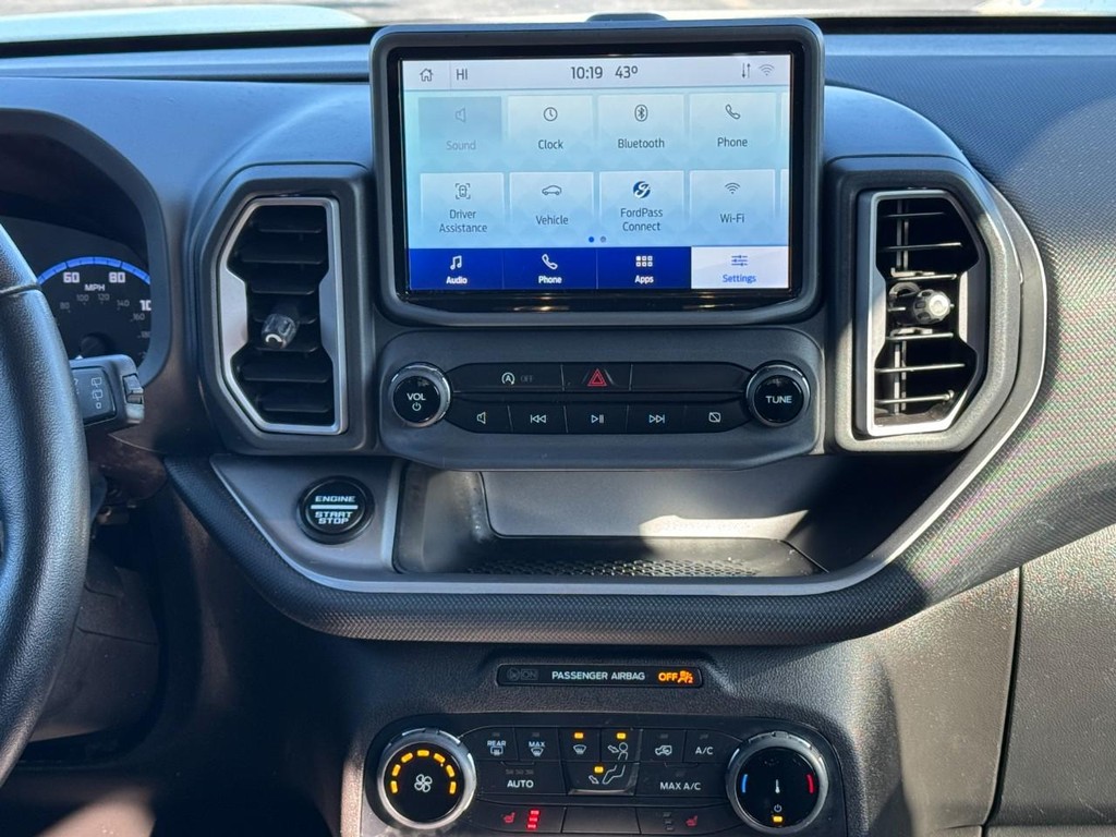 Ford Bronco Sport Vehicle Full-screen Gallery Image 13