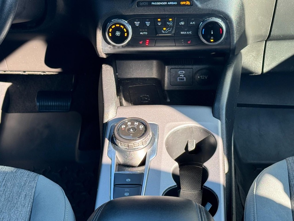 Ford Bronco Sport Vehicle Full-screen Gallery Image 14