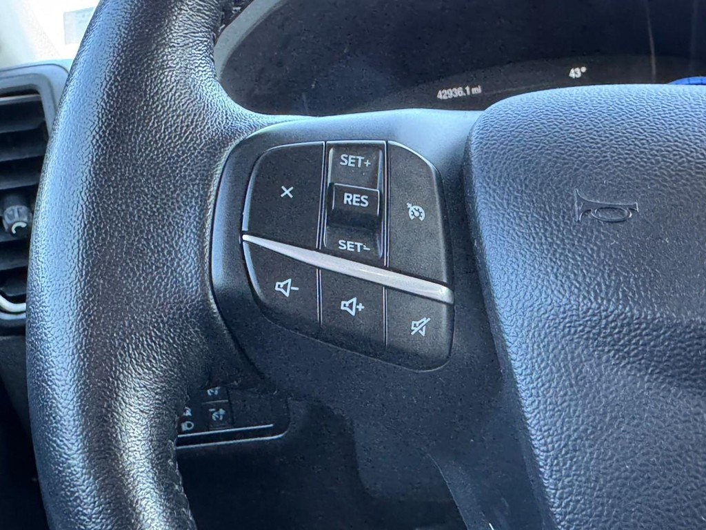 Ford Bronco Sport Vehicle Full-screen Gallery Image 16