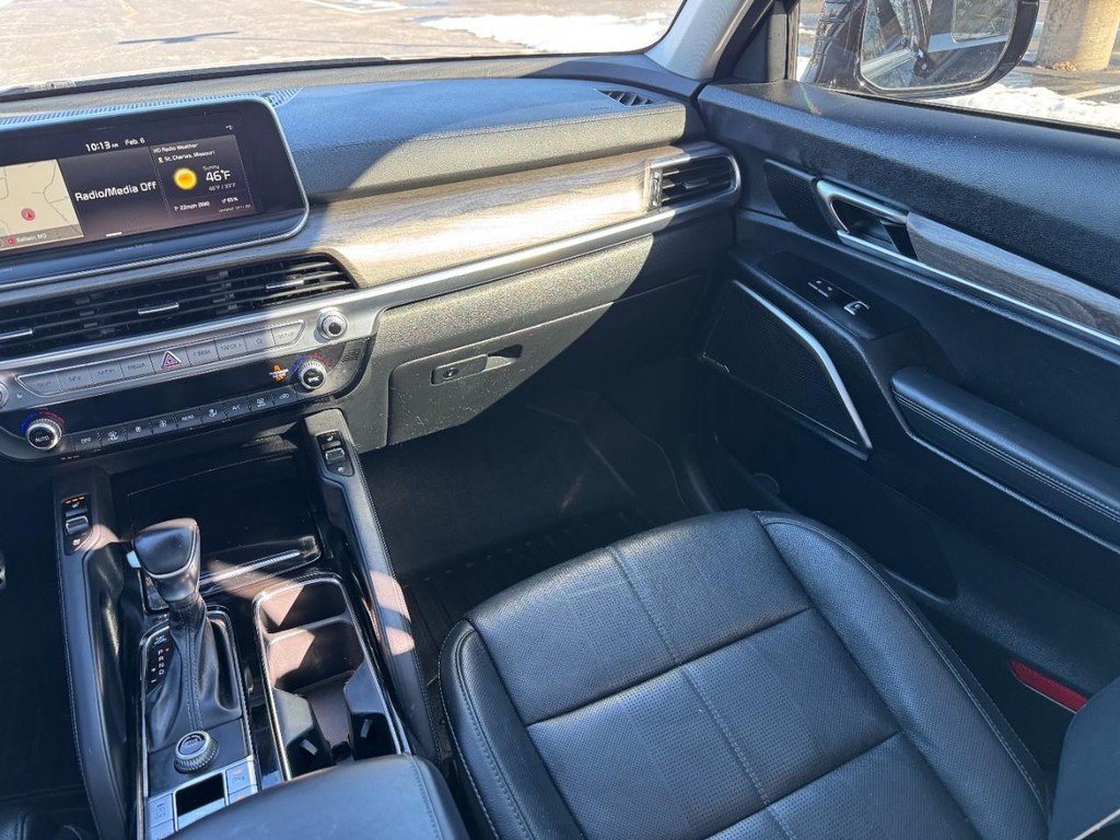 Kia Telluride Vehicle Full-screen Gallery Image 16