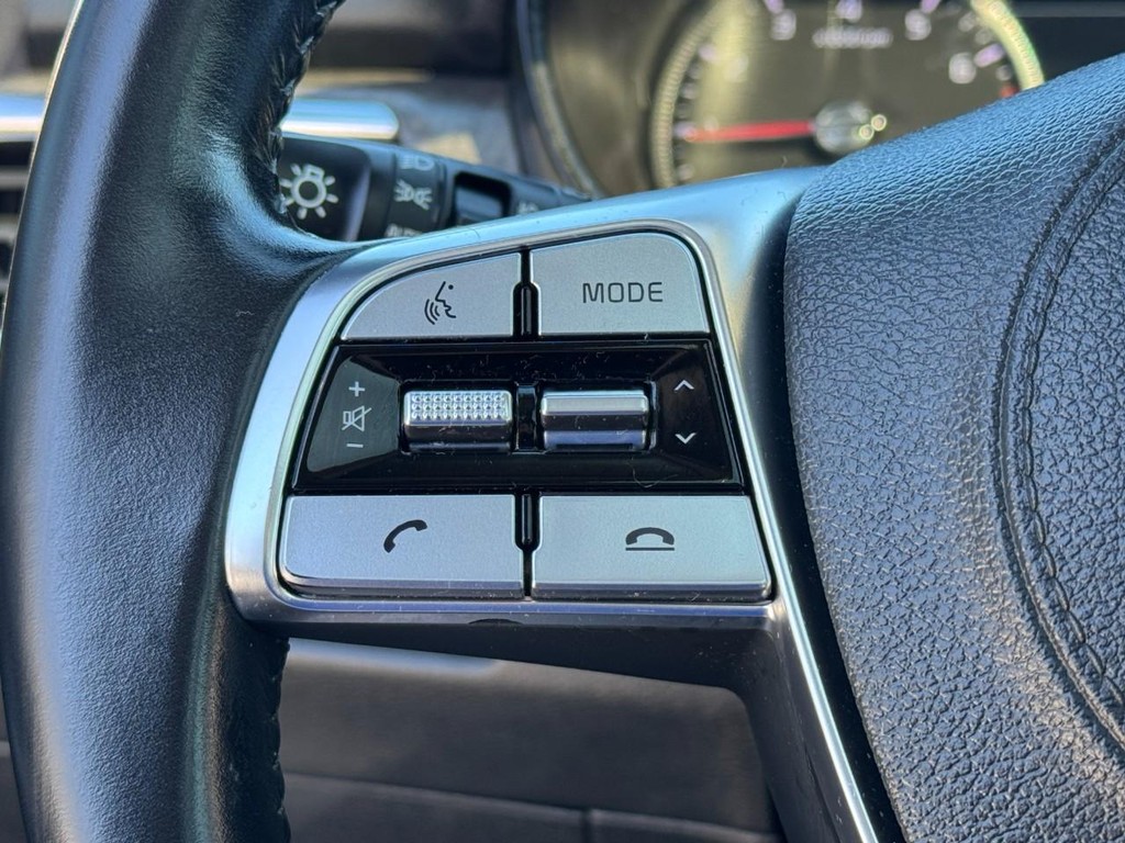 Kia Telluride Vehicle Full-screen Gallery Image 18