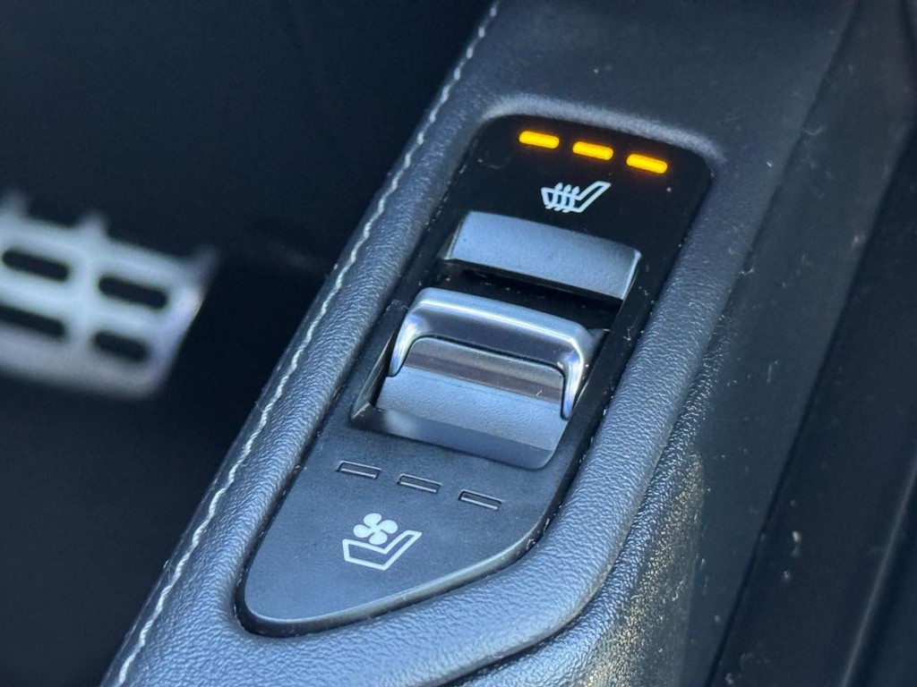 Kia Telluride Vehicle Full-screen Gallery Image 21