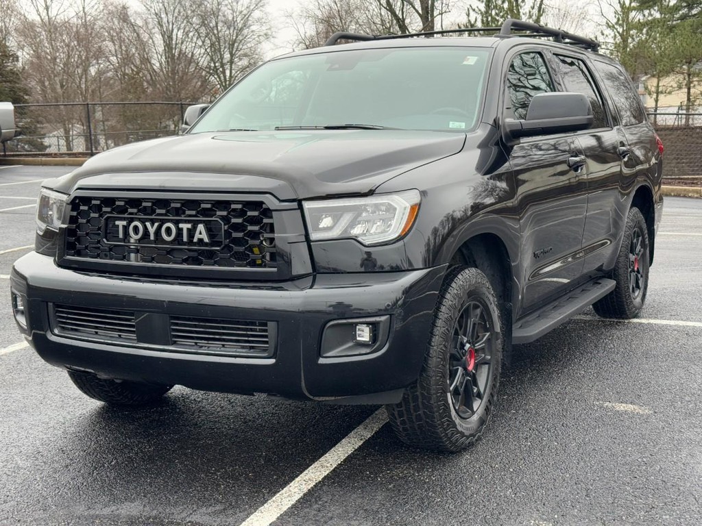 Toyota Sequoia Vehicle Full-screen Gallery Image 08