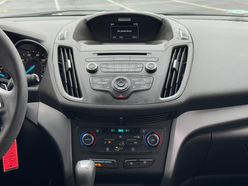 Ford Escape Vehicle Full-screen Gallery Image 14