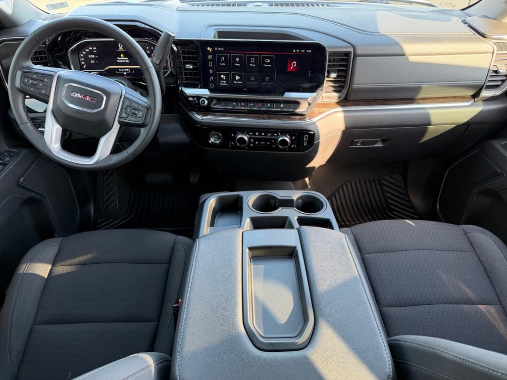 GMC Sierra 1500 Vehicle Full-screen Gallery Image 11