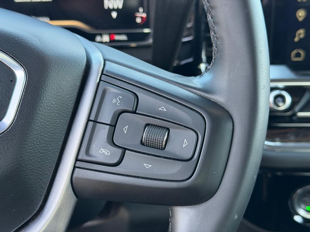 GMC Sierra 1500 Vehicle Full-screen Gallery Image 18