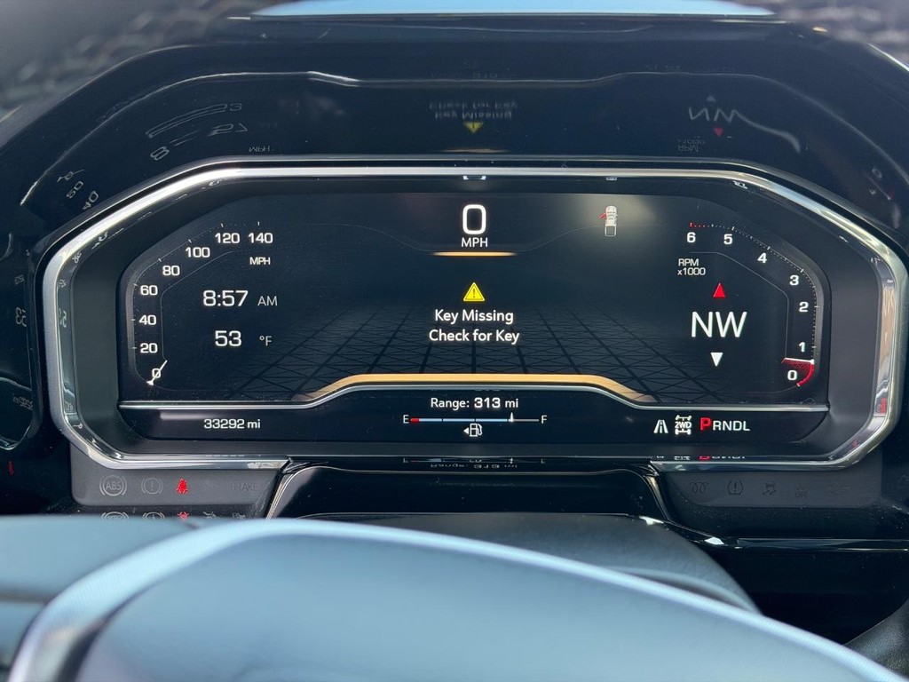 GMC Sierra 1500 Vehicle Full-screen Gallery Image 19