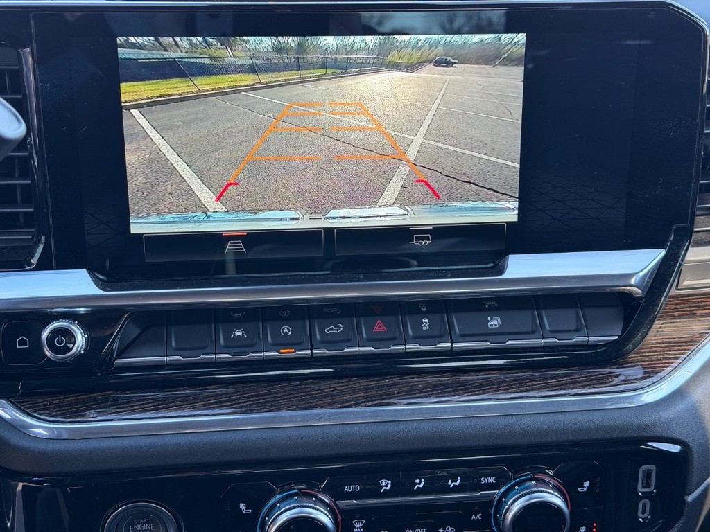 GMC Sierra 1500 Vehicle Full-screen Gallery Image 21