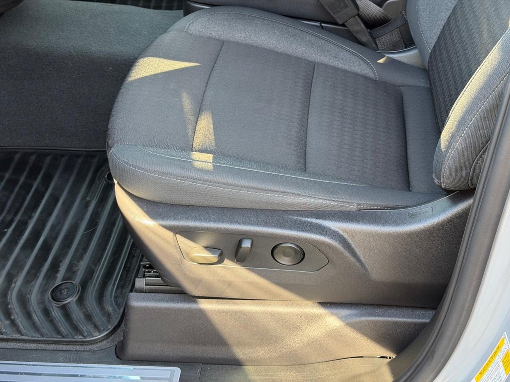 GMC Sierra 1500 Vehicle Full-screen Gallery Image 25