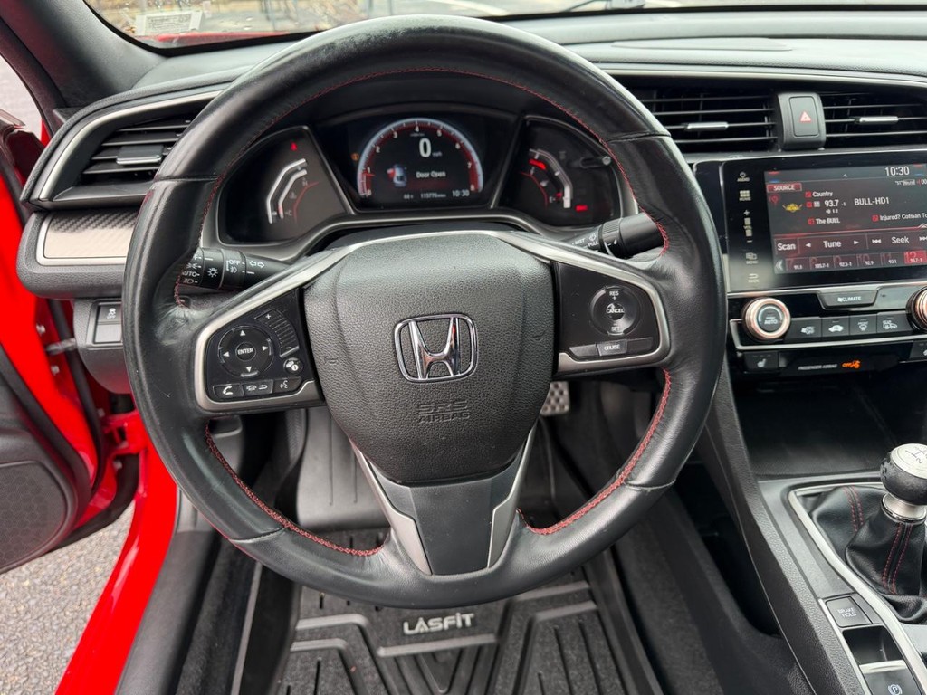 Honda Civic Si Coupe Vehicle Full-screen Gallery Image 16