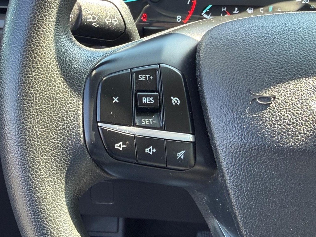 Ford Escape Vehicle Full-screen Gallery Image 36