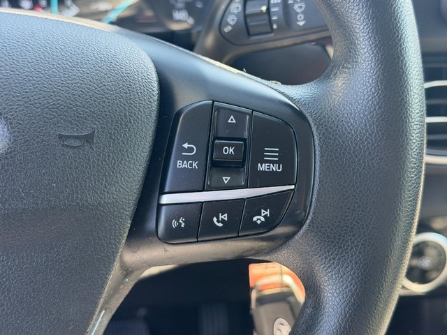 Ford Escape Vehicle Full-screen Gallery Image 12