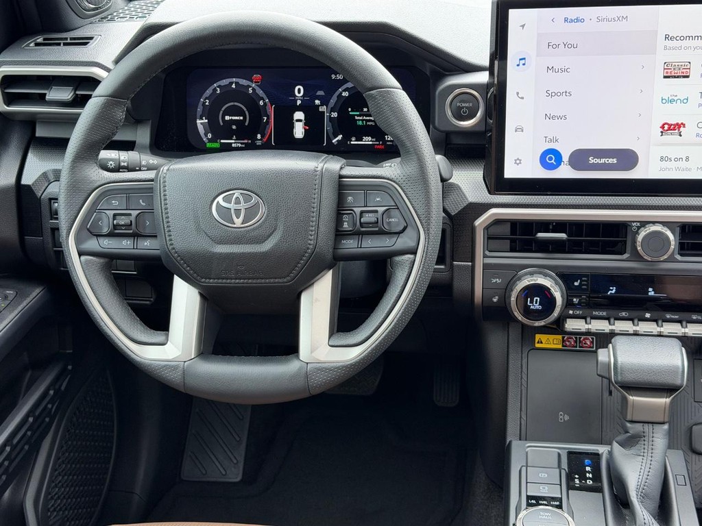 Toyota 4Runner Vehicle Full-screen Gallery Image 12
