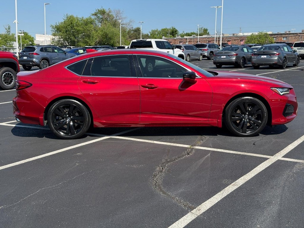Acura TLX Vehicle Full-screen Gallery Image 02