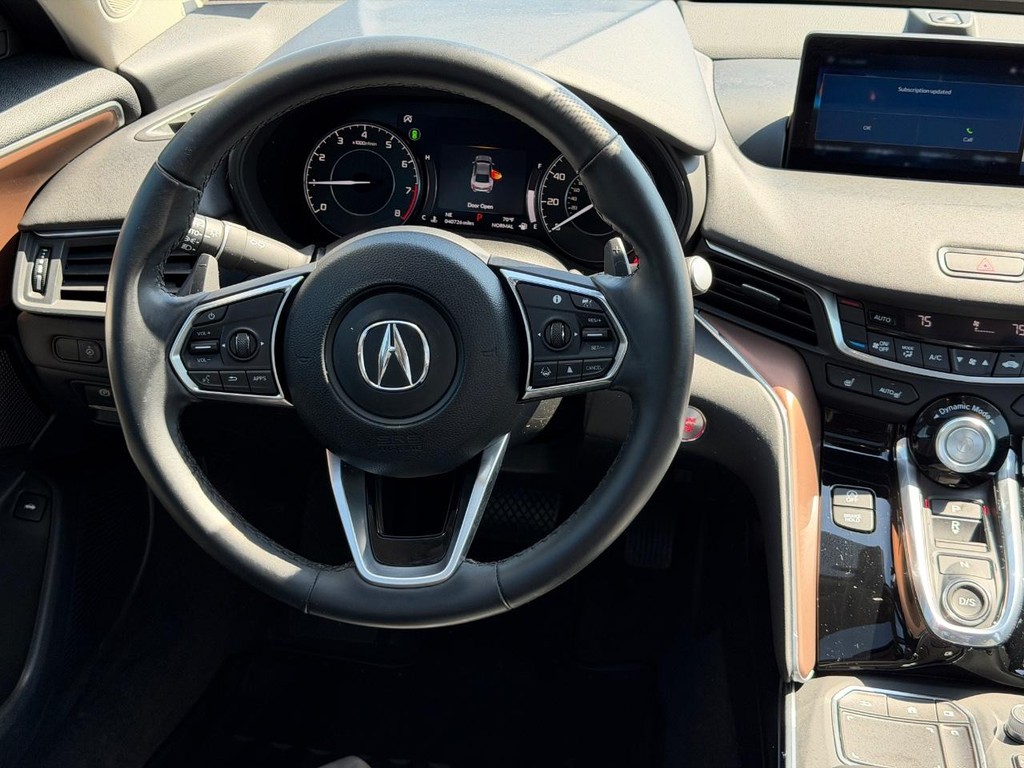 Acura TLX Vehicle Full-screen Gallery Image 12