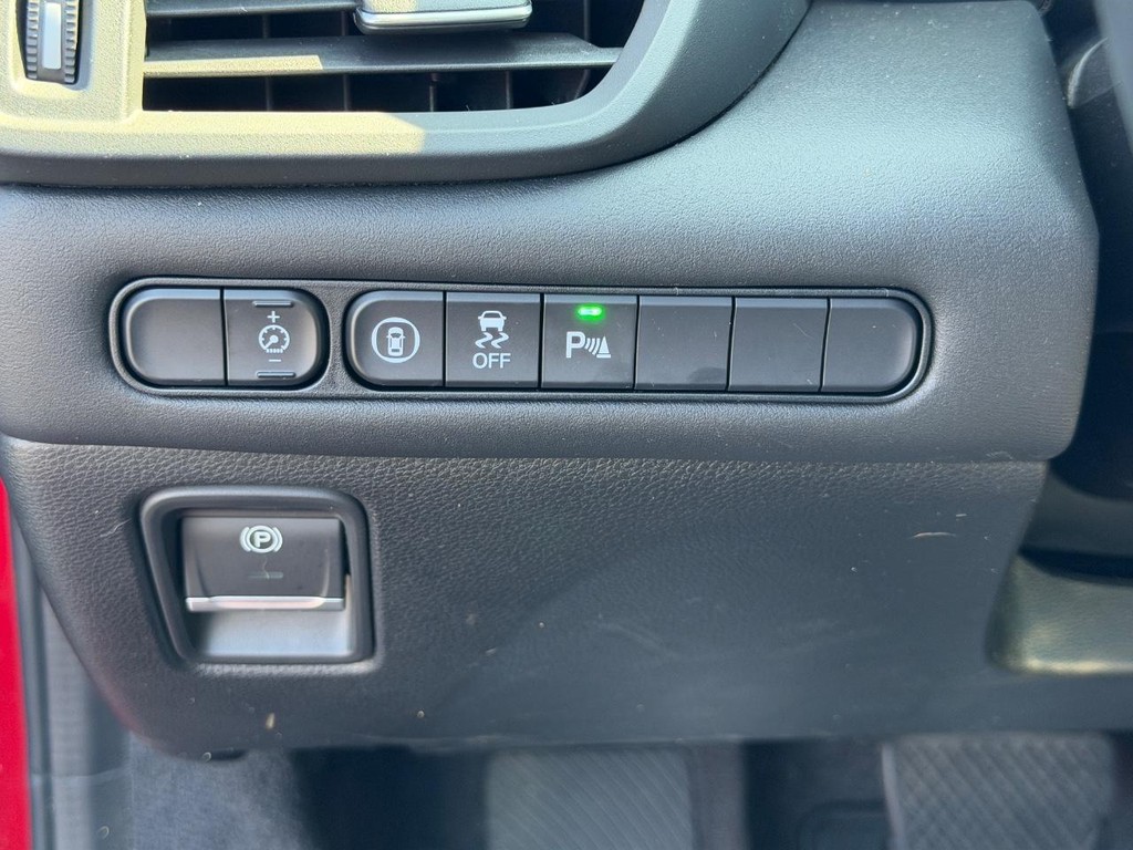 Acura TLX Vehicle Full-screen Gallery Image 17
