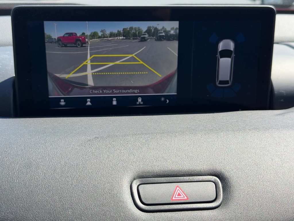 Acura TLX Vehicle Full-screen Gallery Image 22