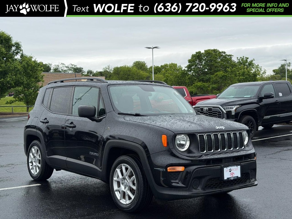 Jeep Renegade Vehicle Full-screen Gallery Image 01