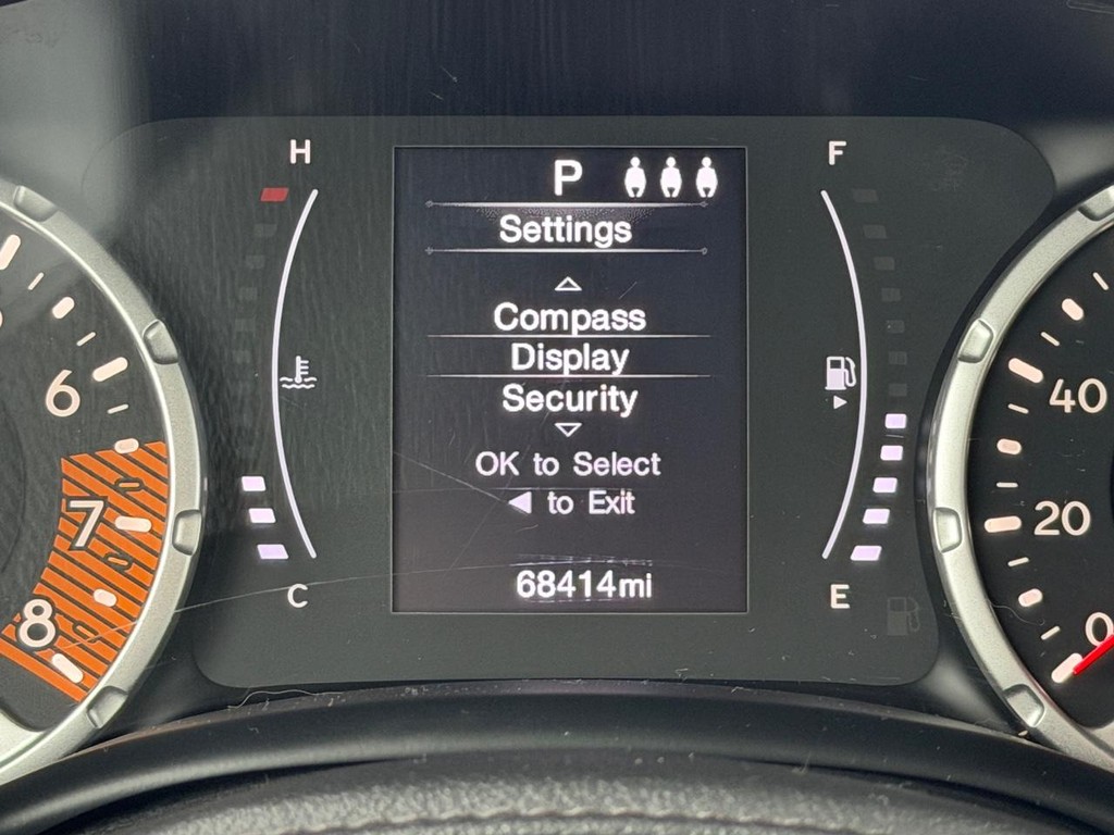 Jeep Renegade Vehicle Full-screen Gallery Image 19