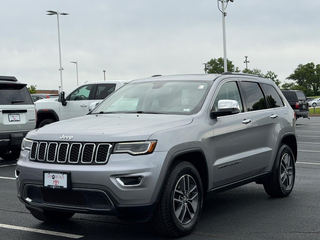 Jeep Grand Cherokee Vehicle Full-screen Gallery Image 08