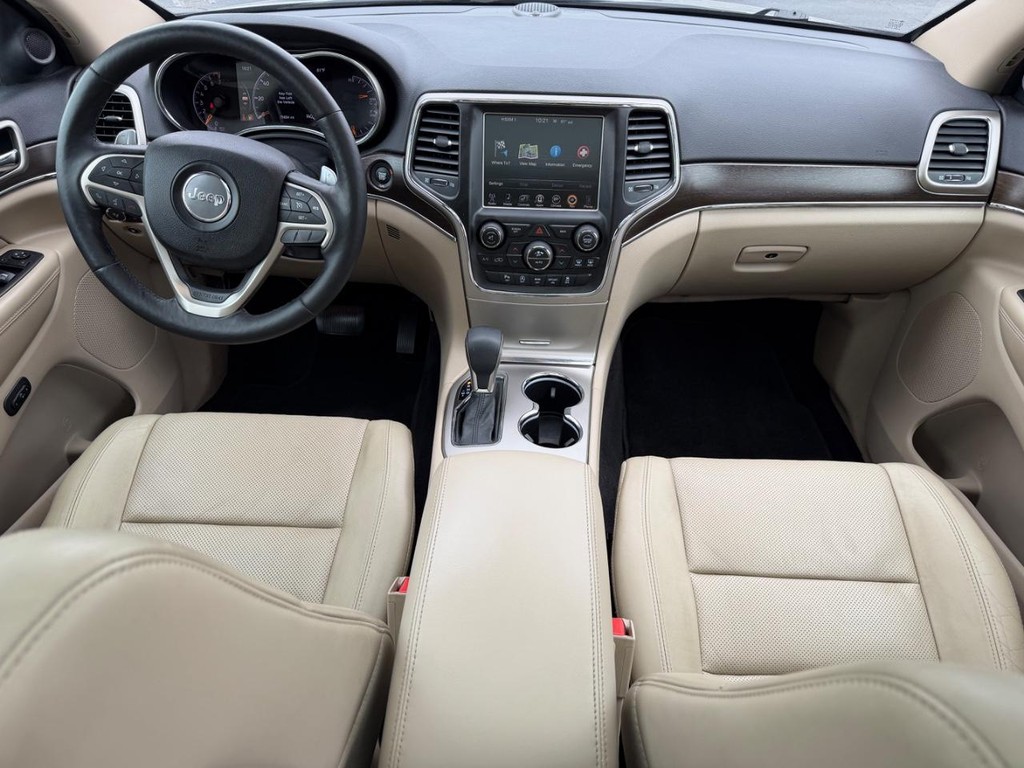 Jeep Grand Cherokee Vehicle Full-screen Gallery Image 11