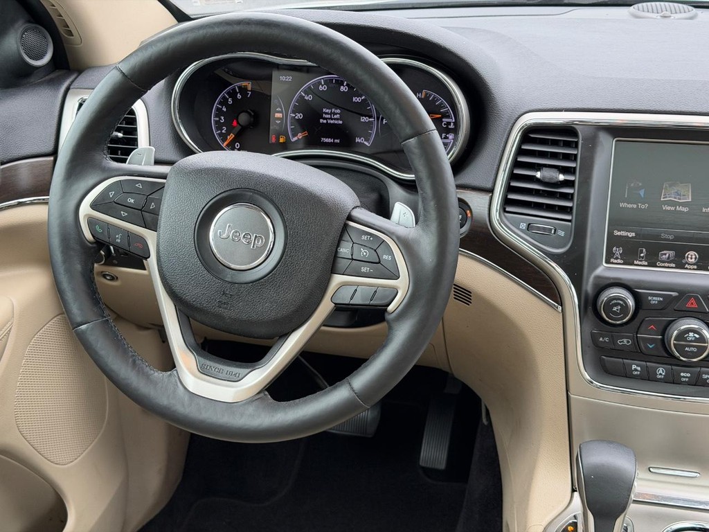 Jeep Grand Cherokee Vehicle Full-screen Gallery Image 12