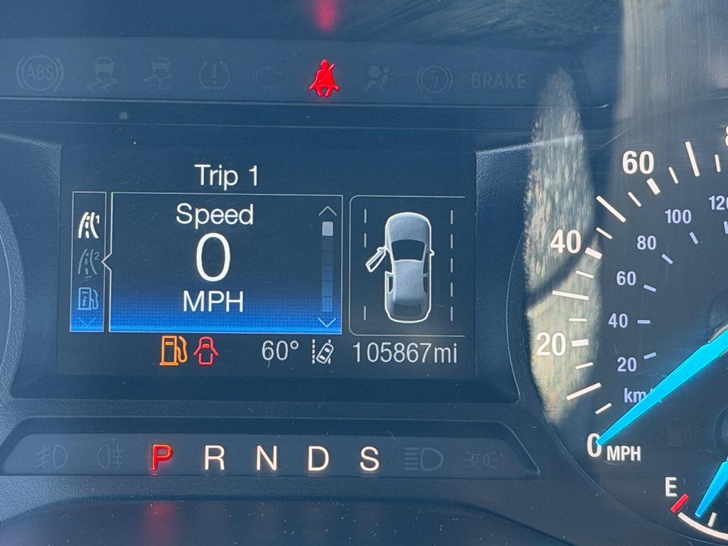 Ford Edge Vehicle Full-screen Gallery Image 18