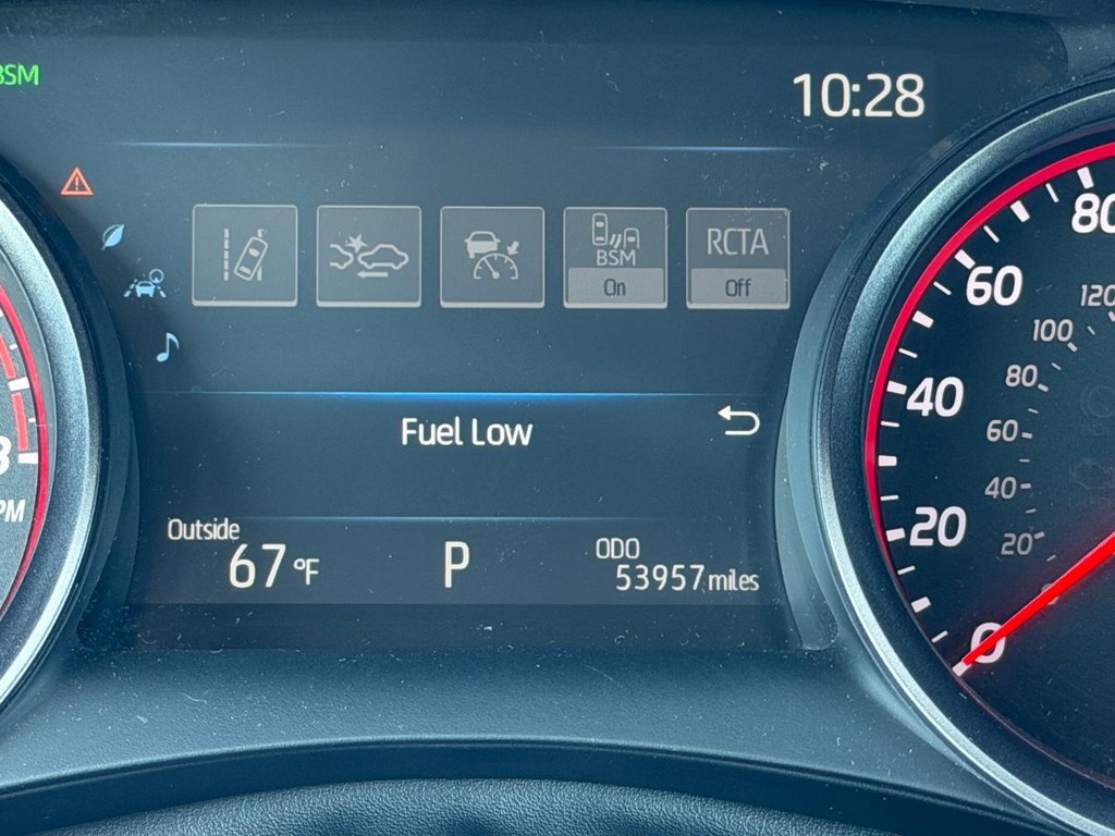 Toyota Camry Vehicle Full-screen Gallery Image 22