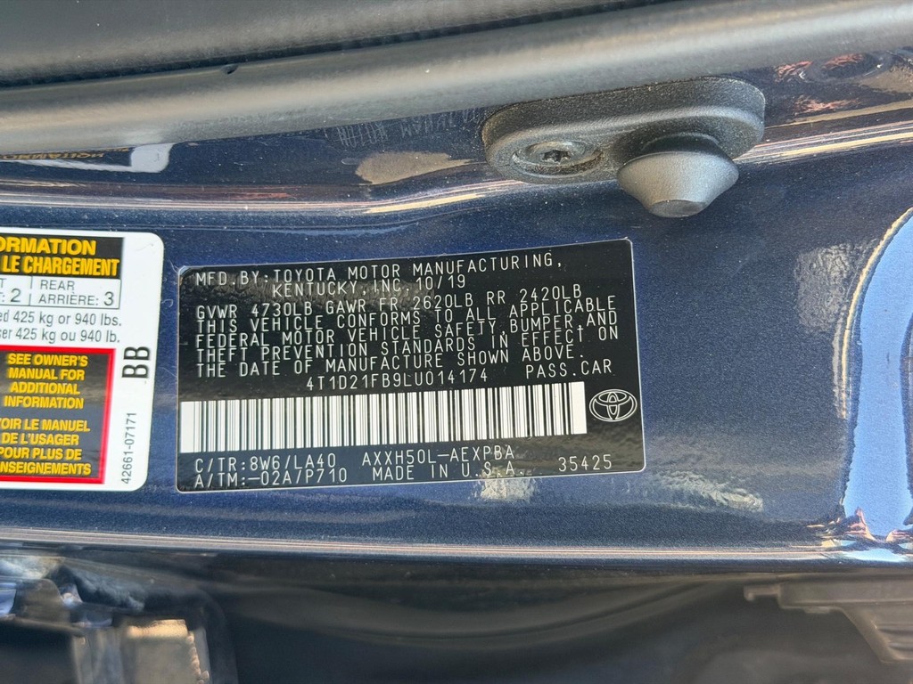 Toyota Avalon Vehicle Full-screen Gallery Image 27