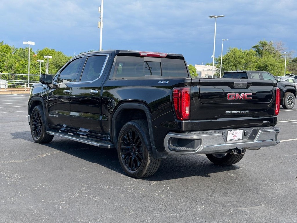 GMC Sierra 1500 Vehicle Full-screen Gallery Image 04