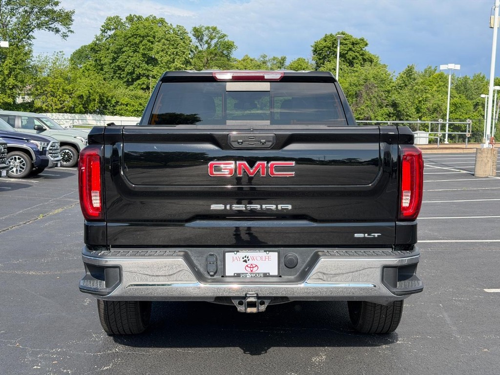 GMC Sierra 1500 Vehicle Full-screen Gallery Image 05