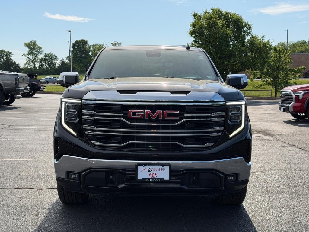 GMC Sierra 1500 Vehicle Full-screen Gallery Image 07