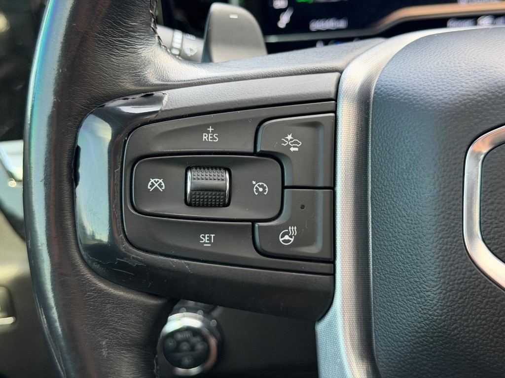 GMC Sierra 1500 Vehicle Full-screen Gallery Image 24