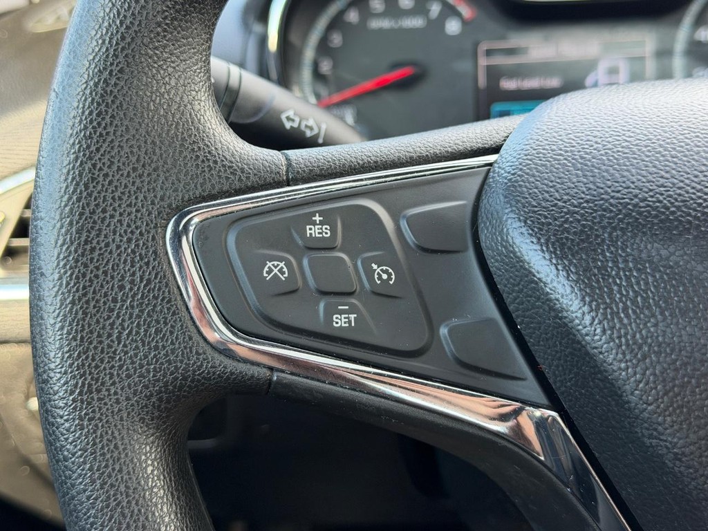 Chevrolet Cruze Vehicle Full-screen Gallery Image 15