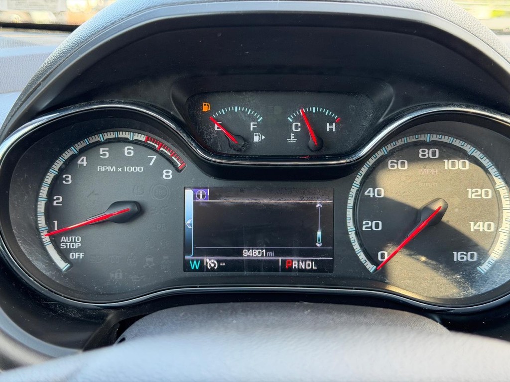 Chevrolet Cruze Vehicle Full-screen Gallery Image 17