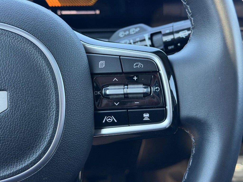 Kia Sorento Vehicle Full-screen Gallery Image 19