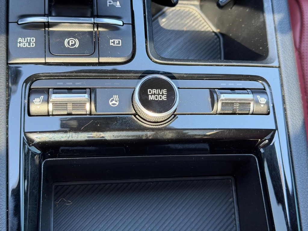 Kia K5 Vehicle Full-screen Gallery Image 21
