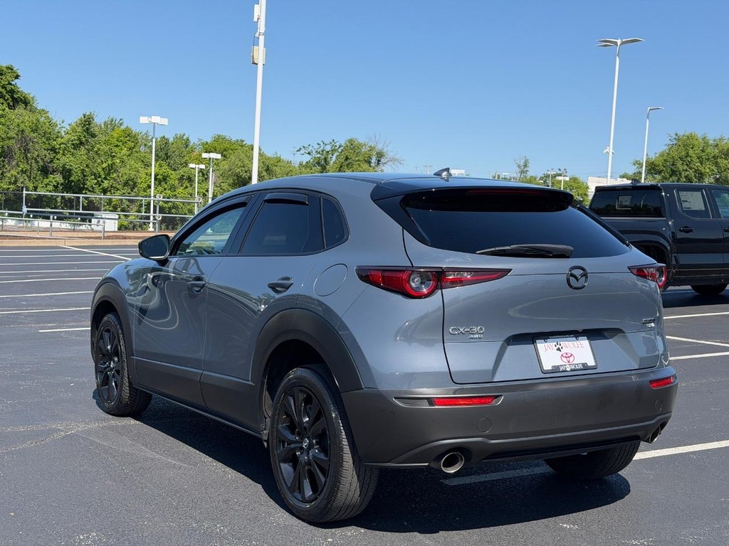 Mazda CX-30 Vehicle Full-screen Gallery Image 04