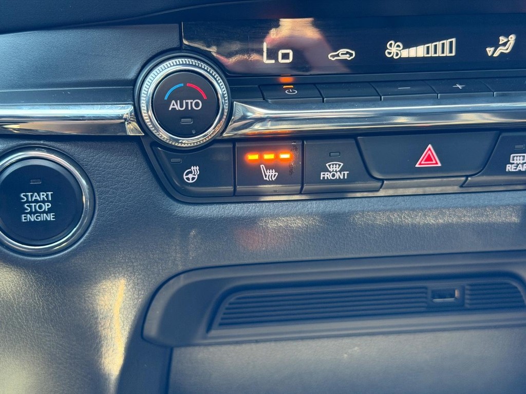 Mazda CX-30 Vehicle Full-screen Gallery Image 19