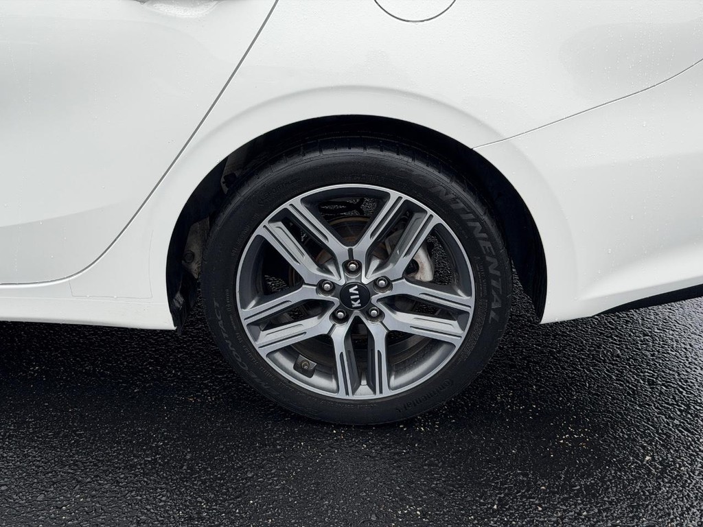 Kia Forte Vehicle Full-screen Gallery Image 07