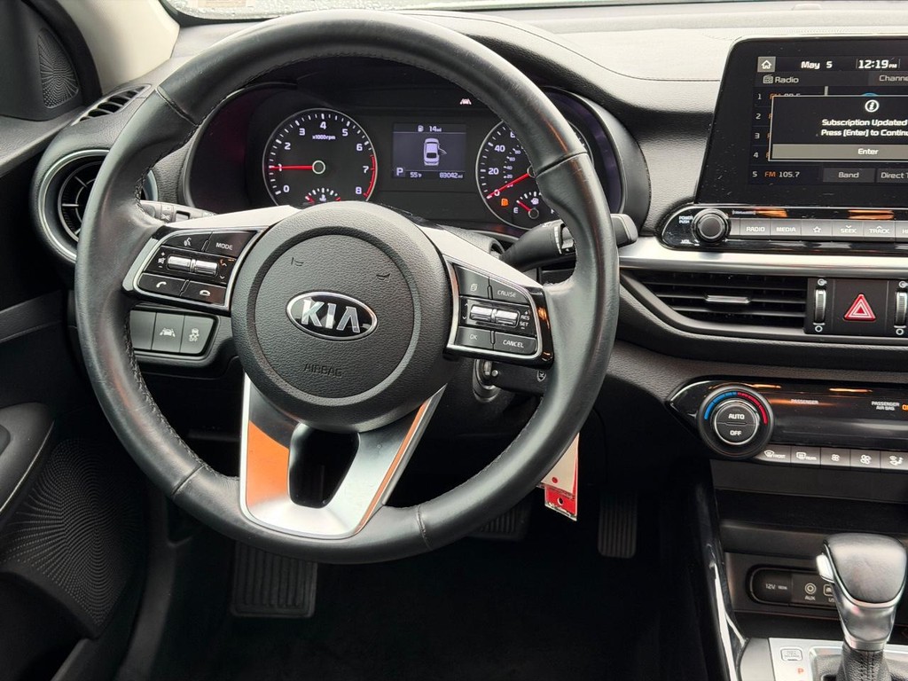 Kia Forte Vehicle Full-screen Gallery Image 12