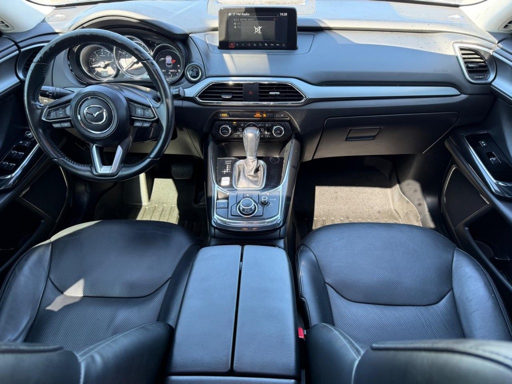 Mazda CX-9 Vehicle Full-screen Gallery Image 08