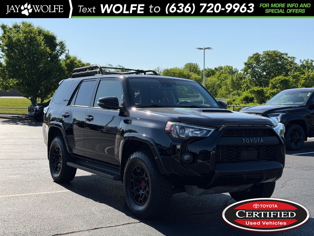 Toyota 4Runner Vehicle Full-screen Gallery Image 01