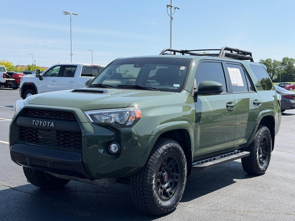 Toyota 4Runner Vehicle Full-screen Gallery Image 08