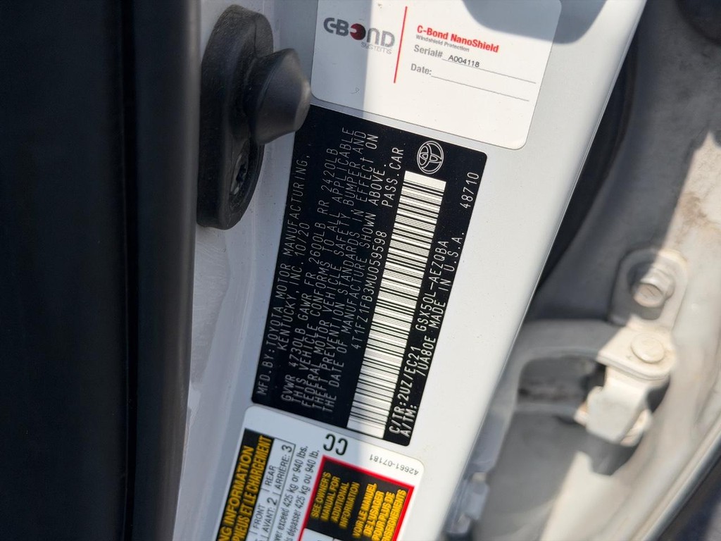 Toyota Avalon Vehicle Full-screen Gallery Image 23