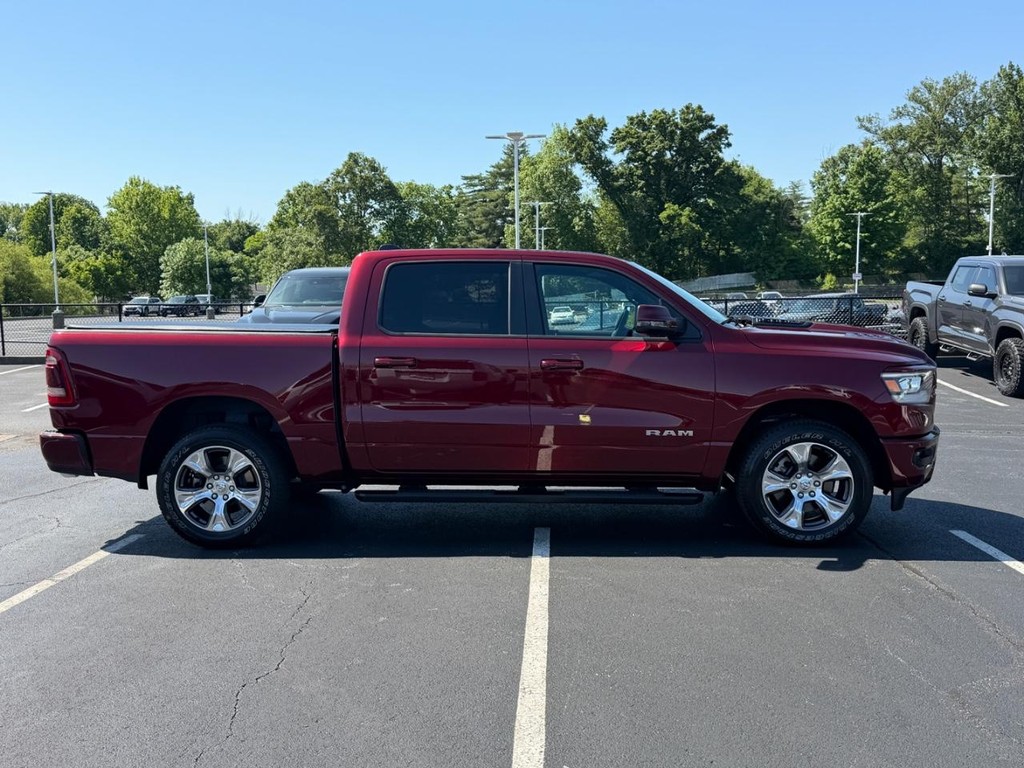 Ram 1500 Vehicle Full-screen Gallery Image 02