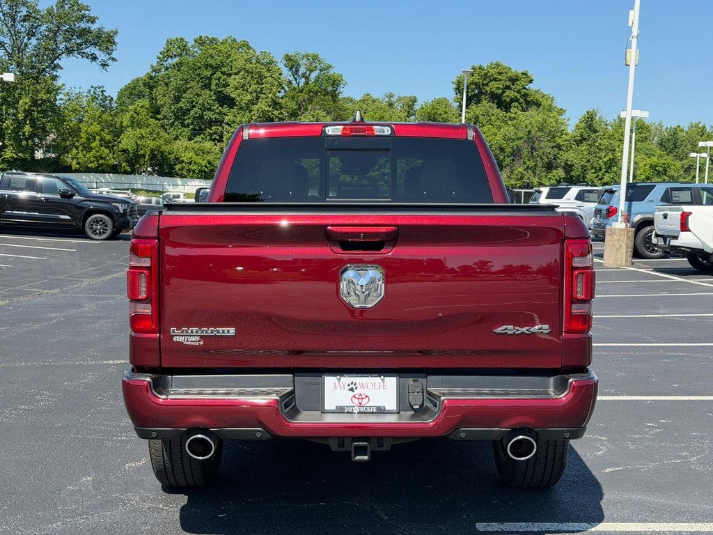 Ram 1500 Vehicle Full-screen Gallery Image 05