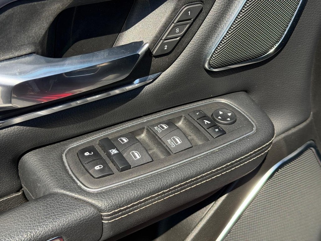 Ram 1500 Vehicle Full-screen Gallery Image 15