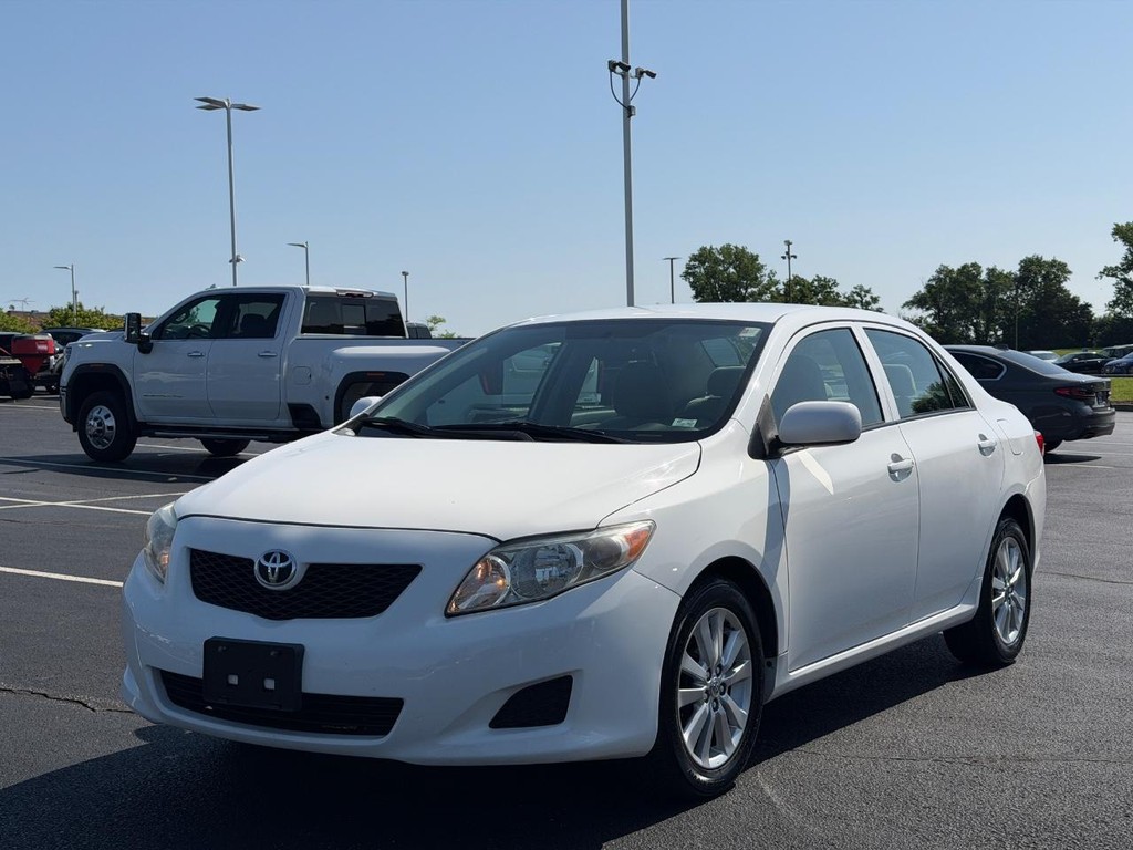 Toyota Corolla Vehicle Full-screen Gallery Image 08