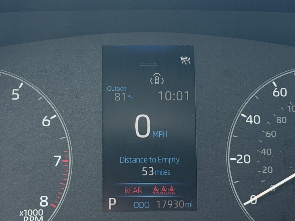 Toyota Corolla Vehicle Full-screen Gallery Image 18